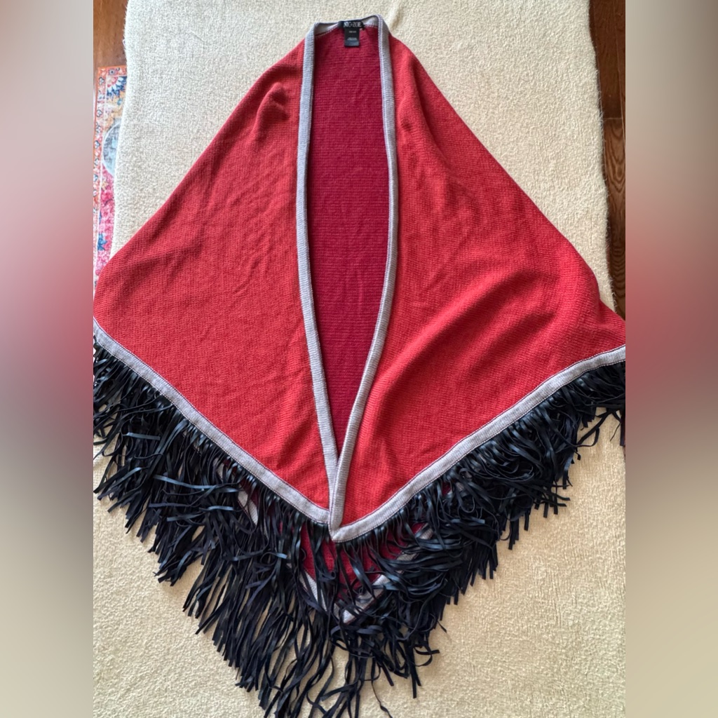 Nic+Zoe Vibrant Red Knit Shawl